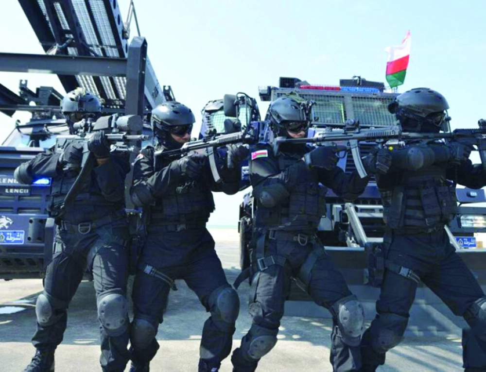 إحدى التكتيكات التي يتدرب عليها أفراد القوات المشاركة