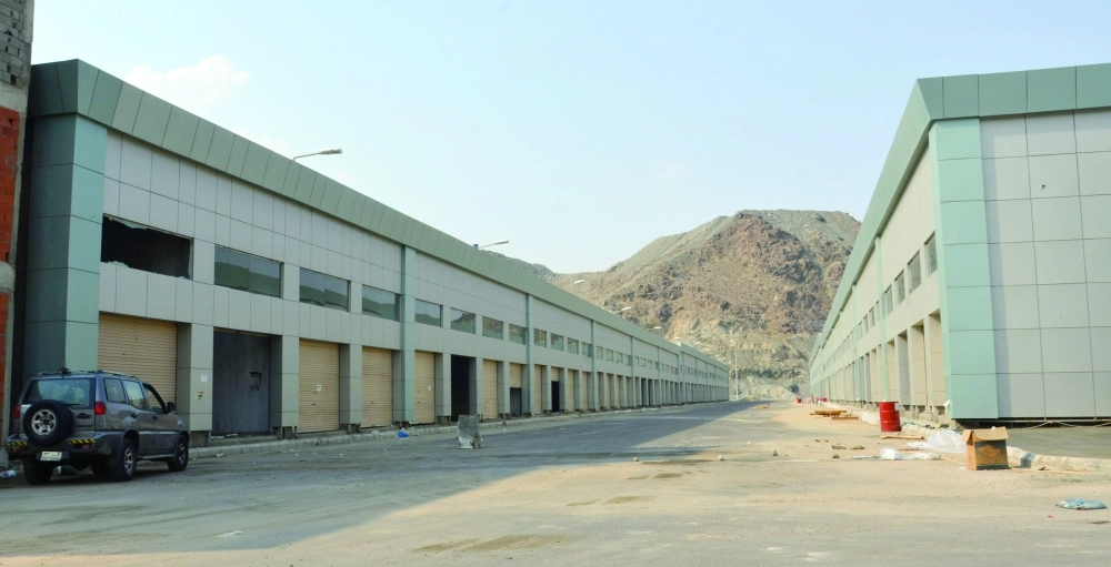 مجمع حراء الصناعي بشارع الحج                        (عبدالمحسن دومان) 