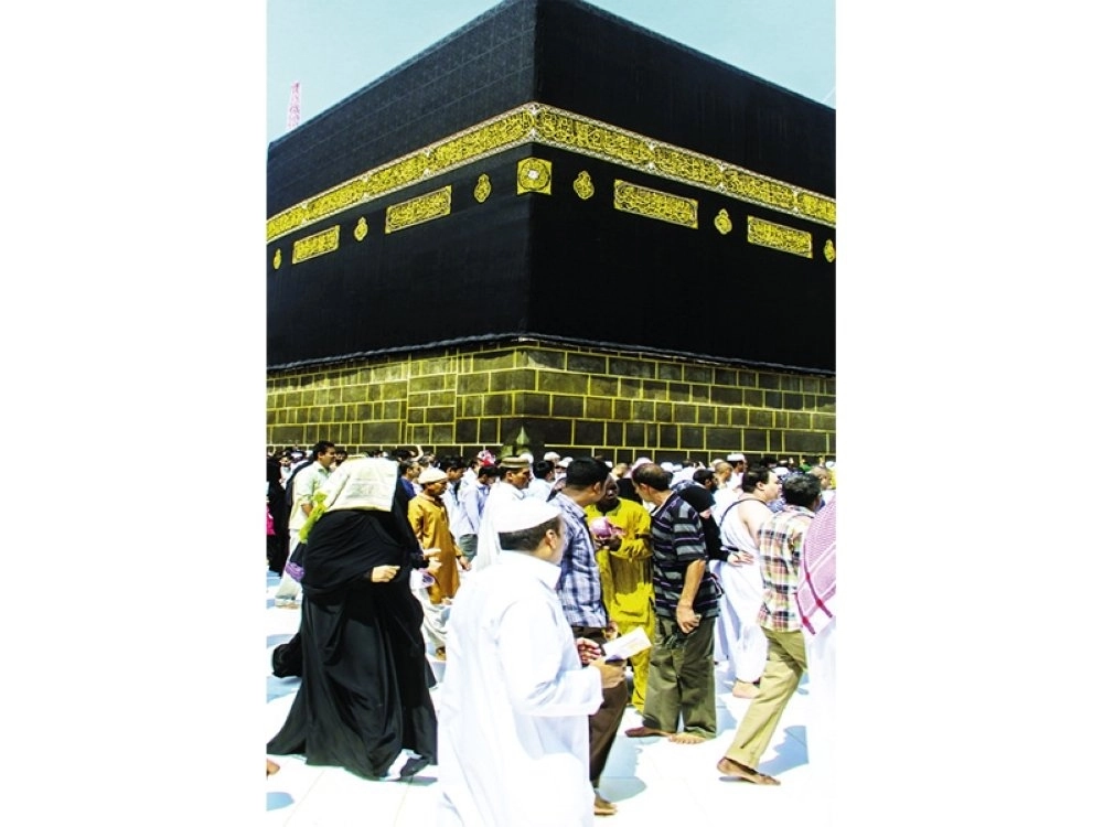 جموع من الزوار والمعتمرين في الحرم                                       (أنس الحارثي)