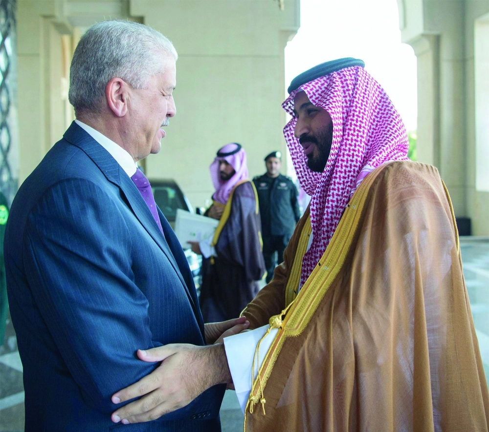 الأمير محمد بن سلمان مستقبلا عبدالمالك السلال    (واس) 