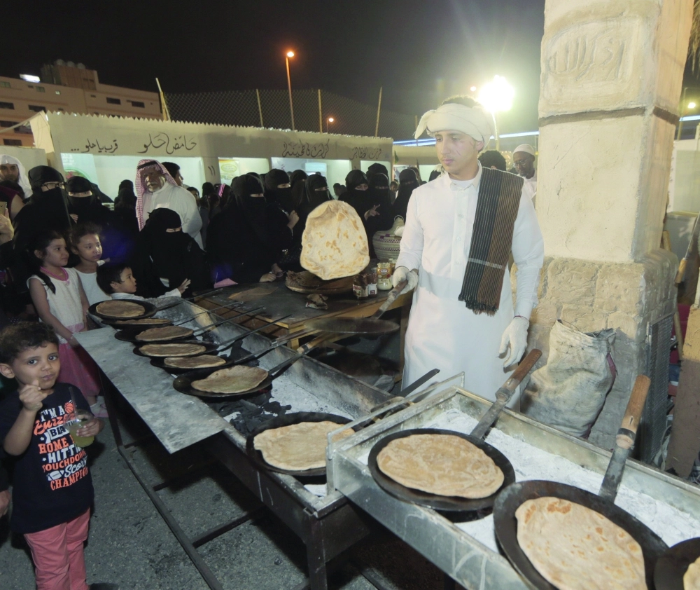 من داخل المهرجان                                                                  (مكة) 