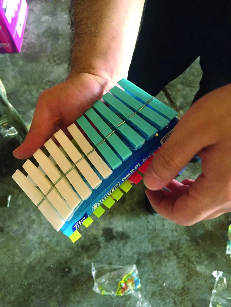 حبوب الكبتاجون المخبأة داخل المشابك  (واس)