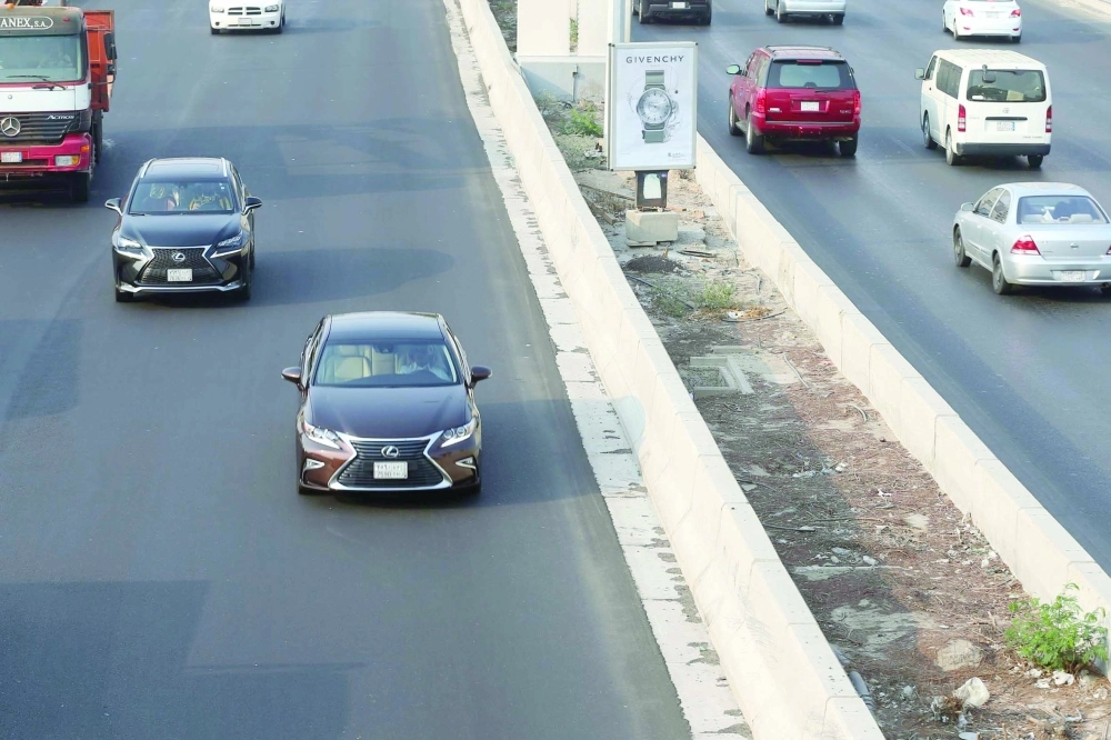 طريق المدينة ويظهر اختفاء الأشجار (علي الزهراني)