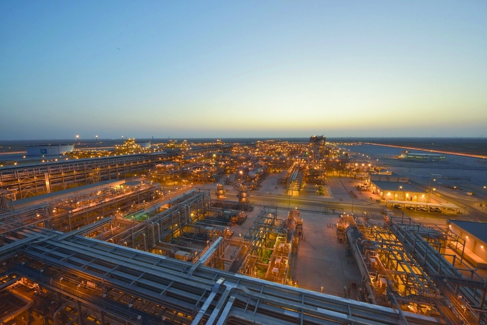 معدات ومرافق  إنتاج النفط في الحقل ( مكة )