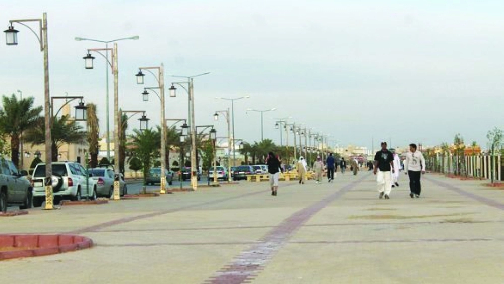 ممشى في أحد أحياء الرياض              (مكة)