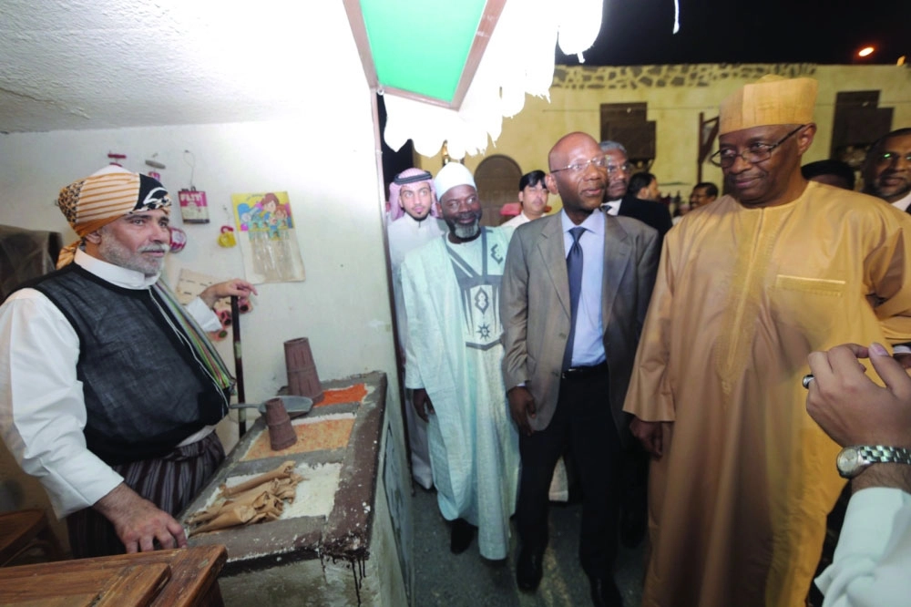 القناصل خلال جولة على الحارة المكية