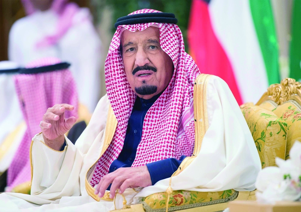 الملك سلمان خلال اللقاء