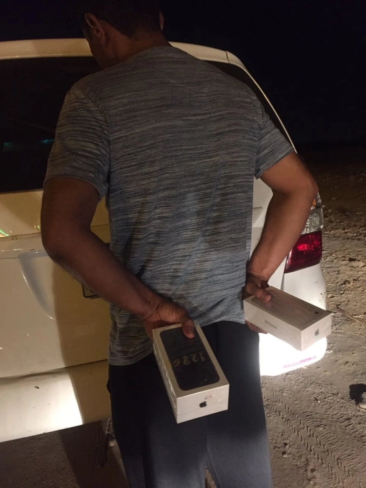 اللص بعد القبض عليه    (مكة)