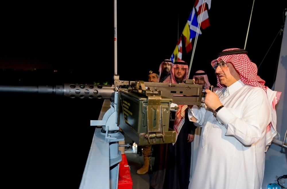 وخلال تفقده إمكانات السفينة