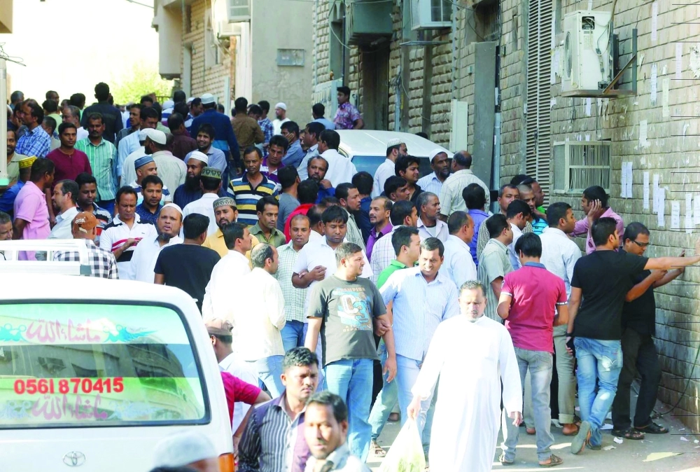 عمالة في حي الوزارات بالرياض                       (مكة)