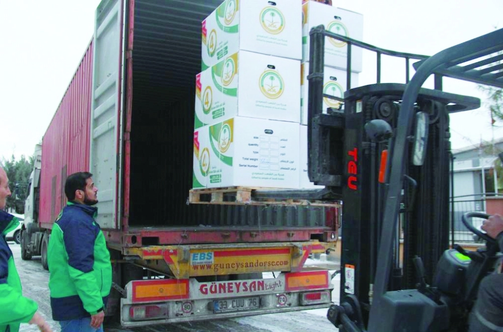 قافلة مساعدات سعودية للنازحين في حلب                                                    (واس)