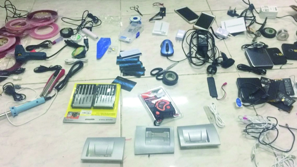 المضبوطات المستخدمة في سرقة البيانات                                         (مكة)  