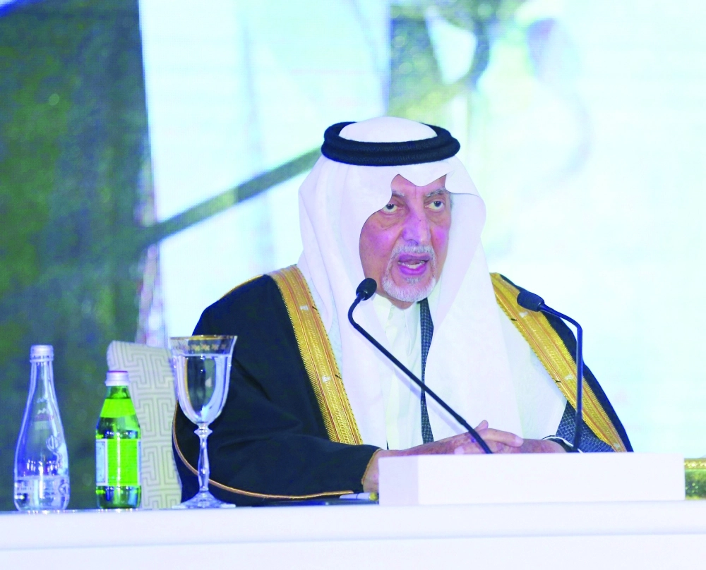 الفيصل متحدثاُ بالحفل    (زياد الرزيزاء)