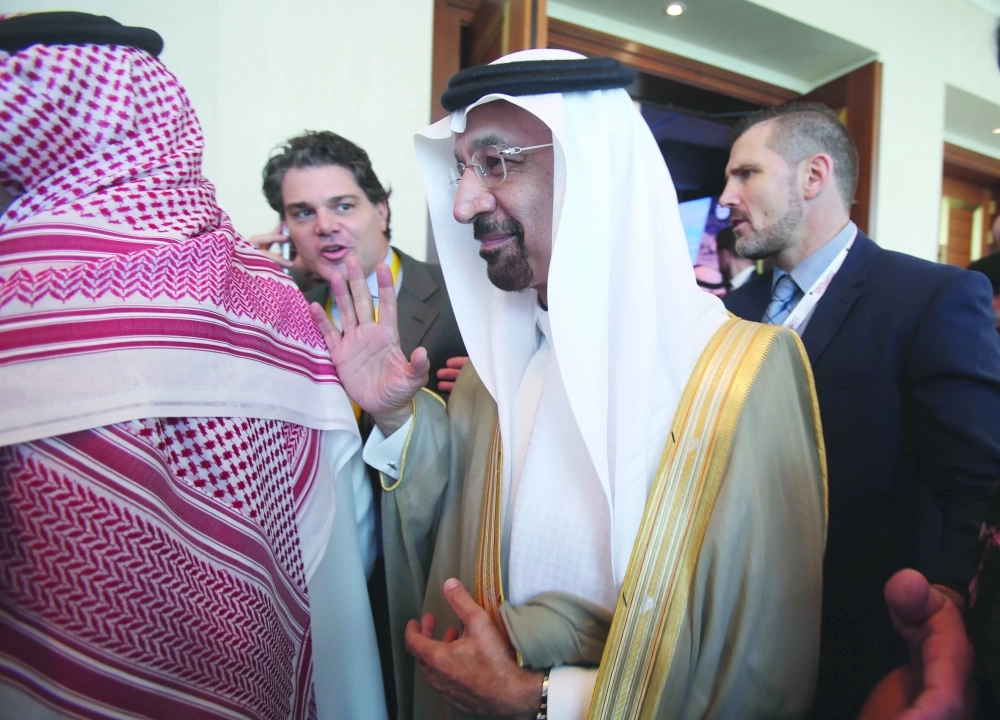 الفالح خلال مؤتمر للنفط في أبوظبي أمس                        (أ ب)