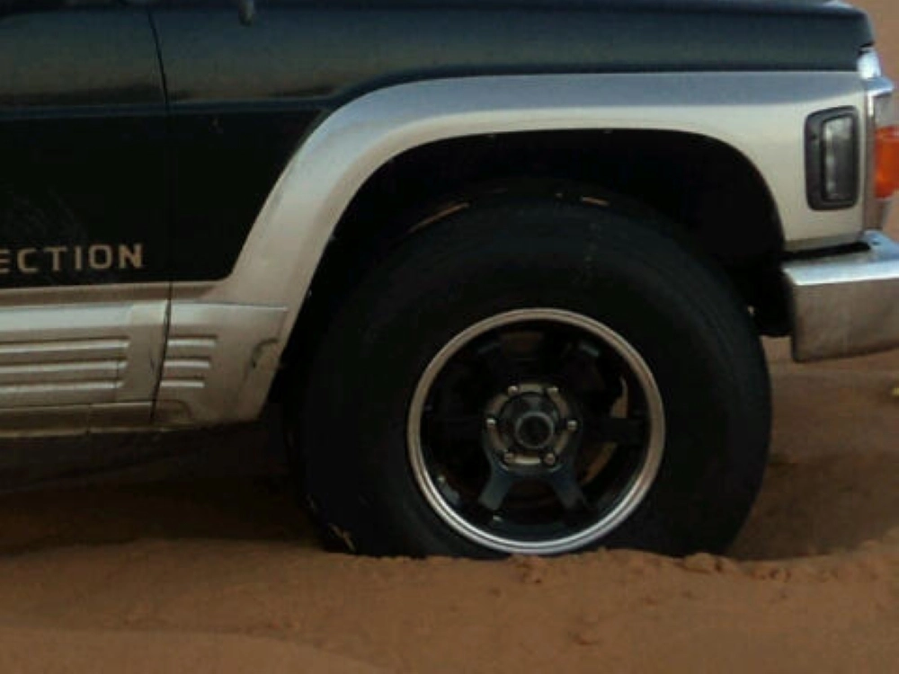 مركبة بإطارات بالون  (مكة)