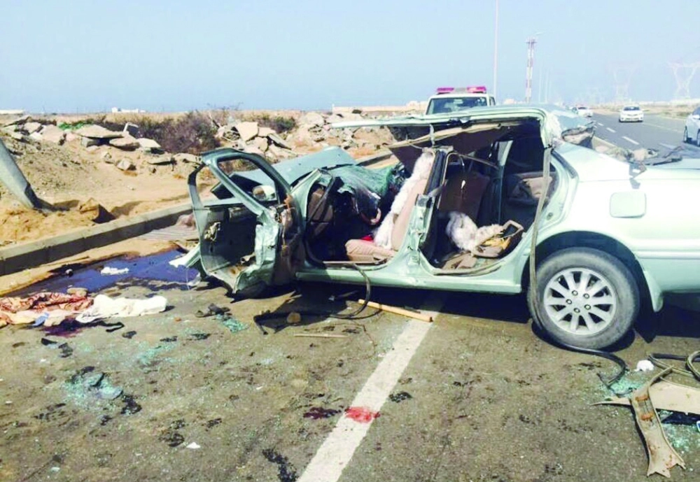 حادث مروري في أحد الطرق بسبب جمال سائبة                              (مكة)