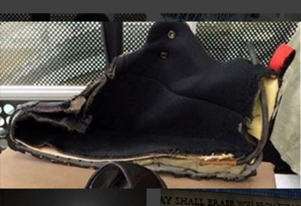 قنبلة مخبأة في حذاء