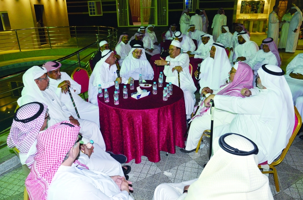 من لقاء مطوفي حجاج تركيا                         (عبدالمحسن دومان)