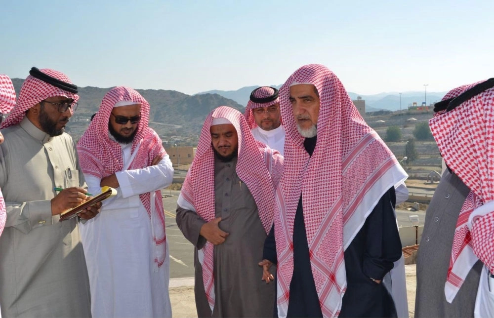 صالح آل الشيخ لدى تفقده الميقات (واس)