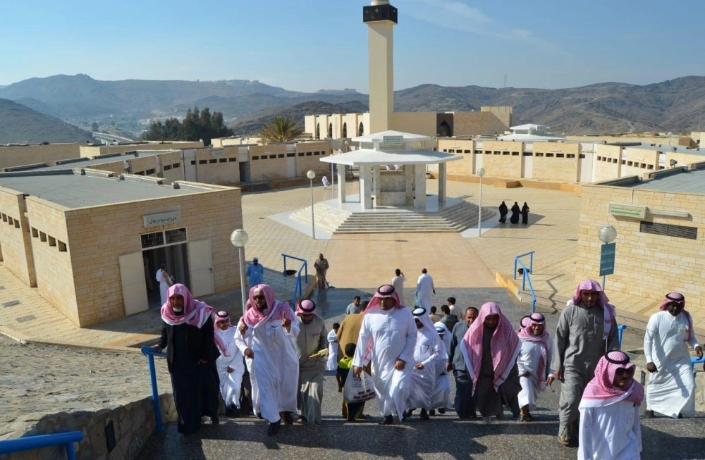 صالح آل الشيخ لدى تفقده الميقات  (واس)