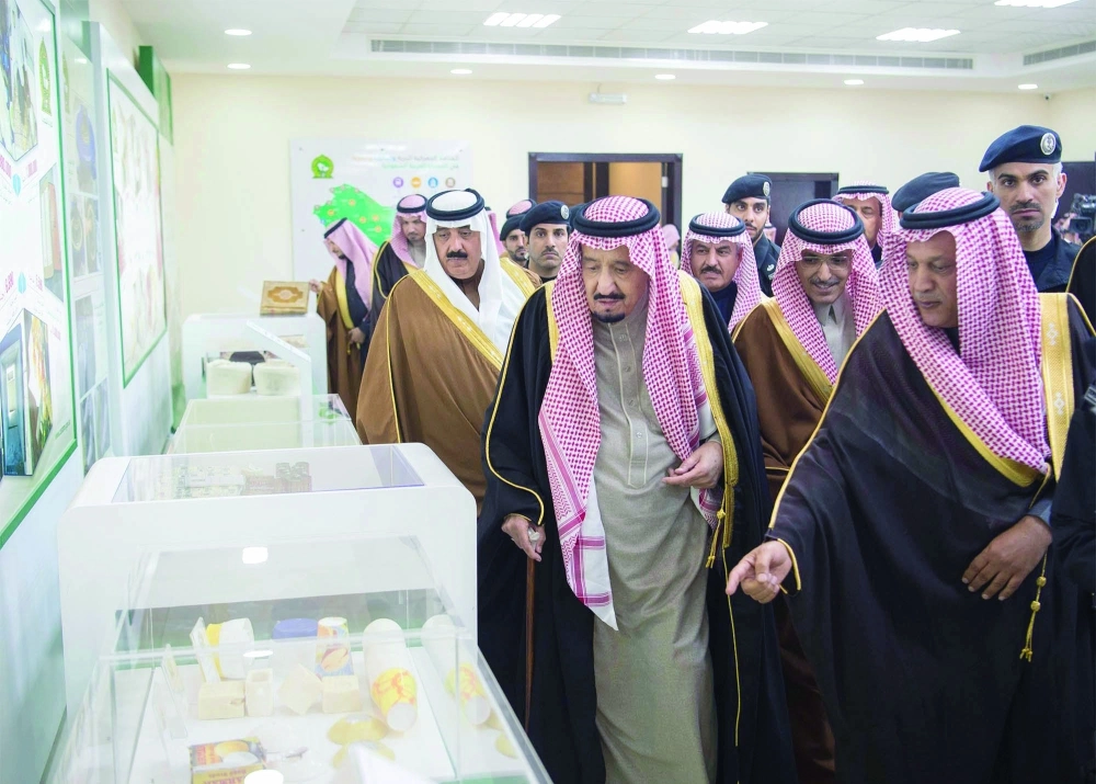 وخلال جولته على جناح الجمارك (واس)