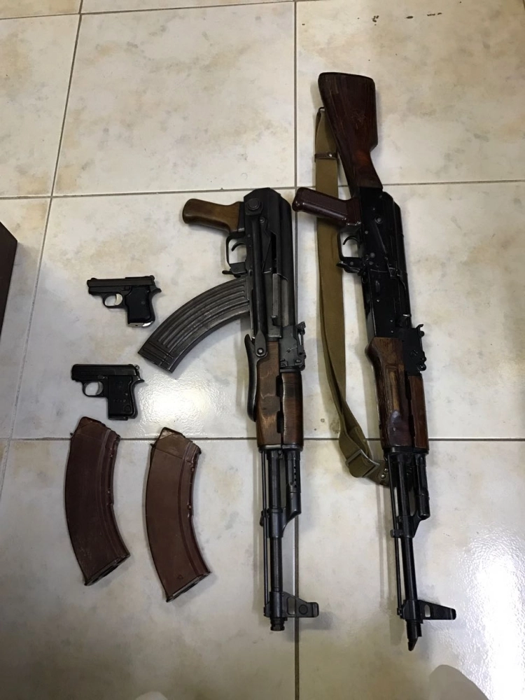 من الأسلحة المضبوطة (مكة)