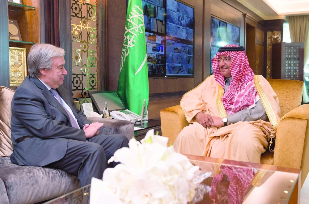 الأمير محمد بن نايف لدى لقائه جوتيريس (واس)