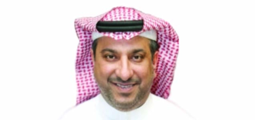 عادل العيسى 