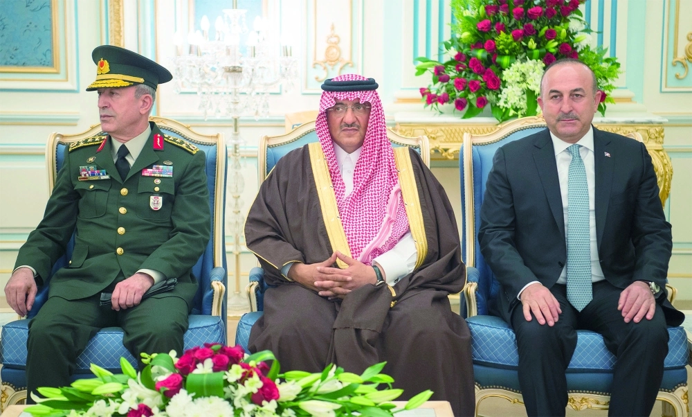 الأمير محمد بن نايف خلال اللقاء