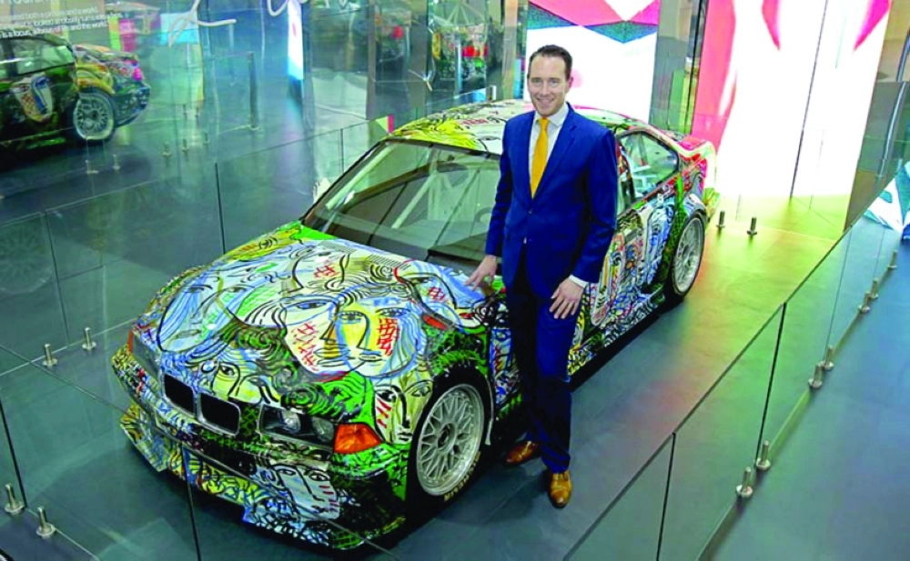 السيارة وعليها النقوش الفنية                                (NDTV)