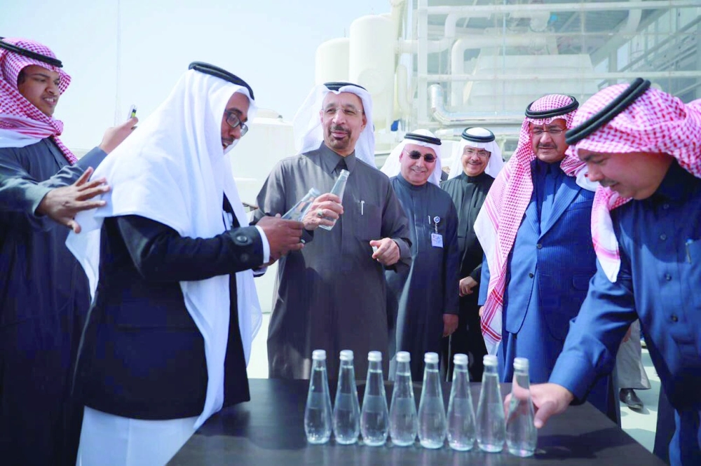 الفالح على هامش تدشين المحطة                                      (مكة)