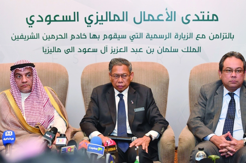 داتو سري والغسان خلال اللقاء