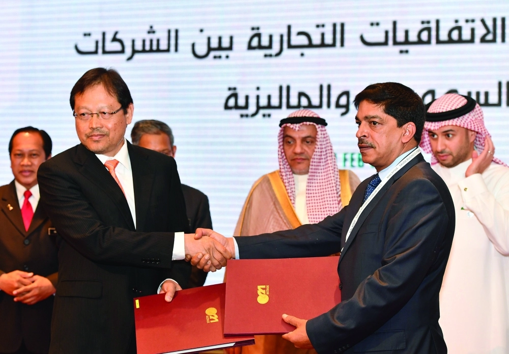 خلال تبادل الاتفاقيات 