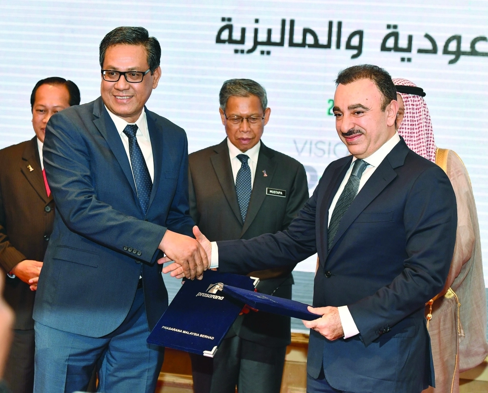 خلال تبادل الاتفاقيات  