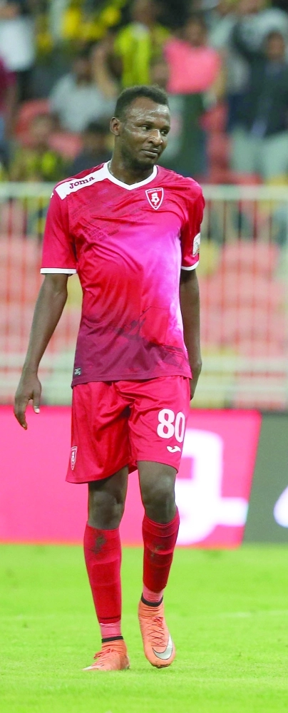 لاعب الوحدة سلطان الدوسري