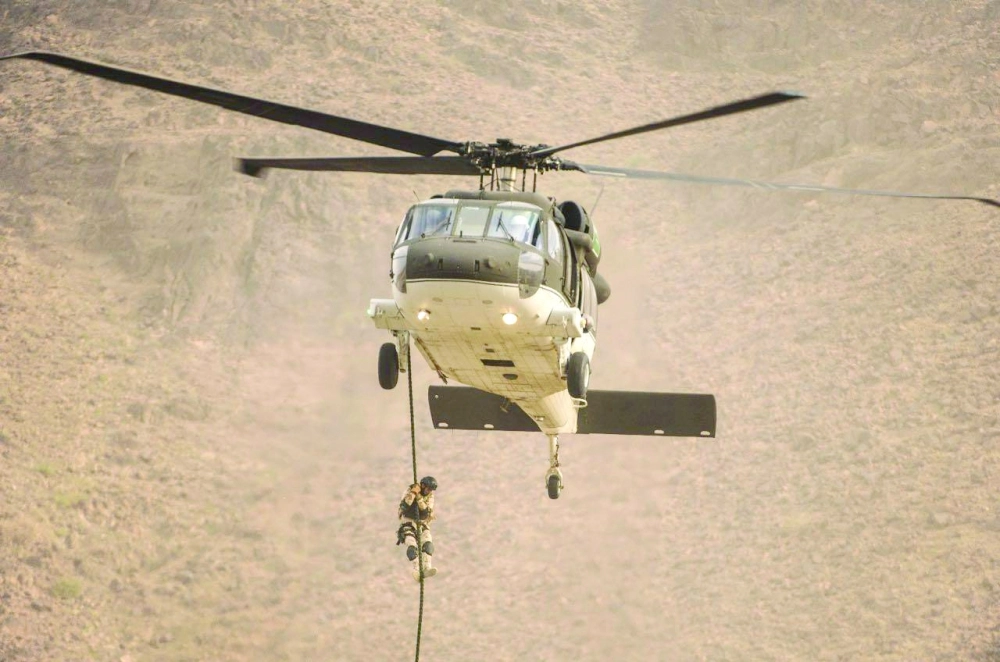 من تمارين أفراد القوات الخاصة (واس)