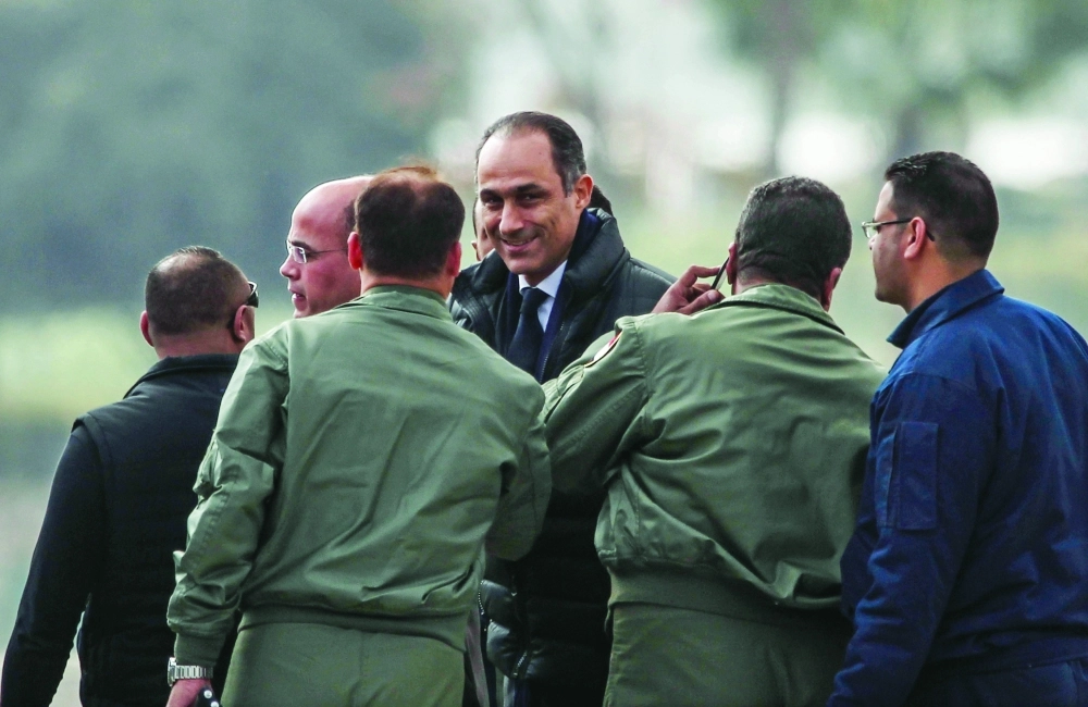 جمال ينتظر وصول والده في القاهرة                         (إ ب أ)