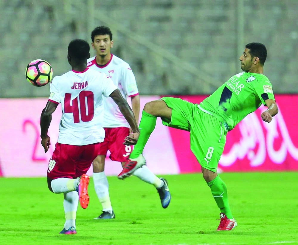 الوحدة والأهلي في الجولة الماضية                                         (إ ب أ)