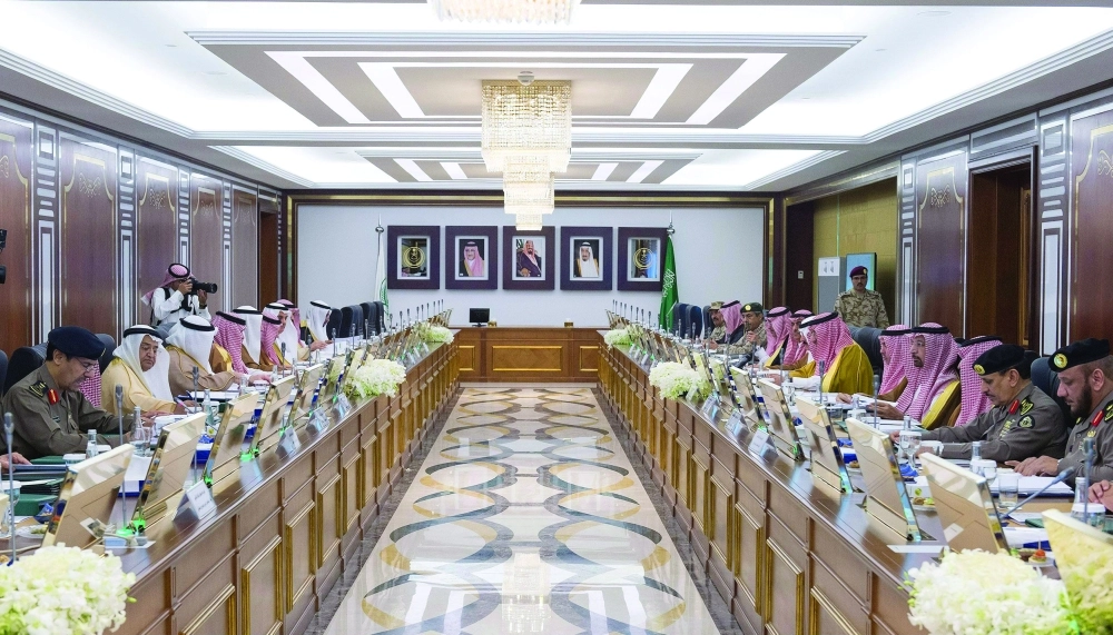 من أعمال جلسة مجلس الدفاع المدني 