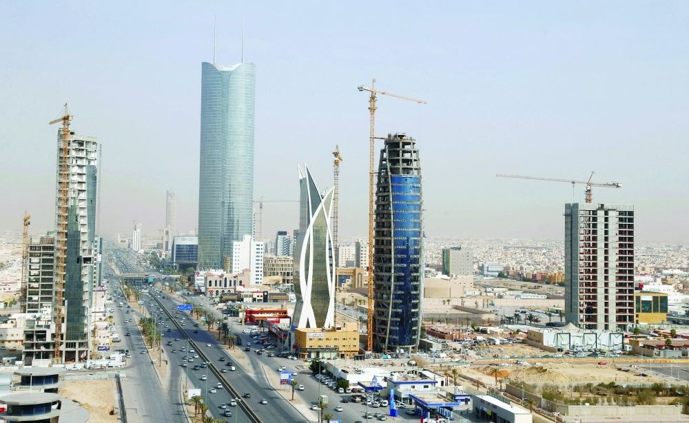 إنشاءات ضخمة تحت التنفيذ في الرياض                                                                                                            (مكة)