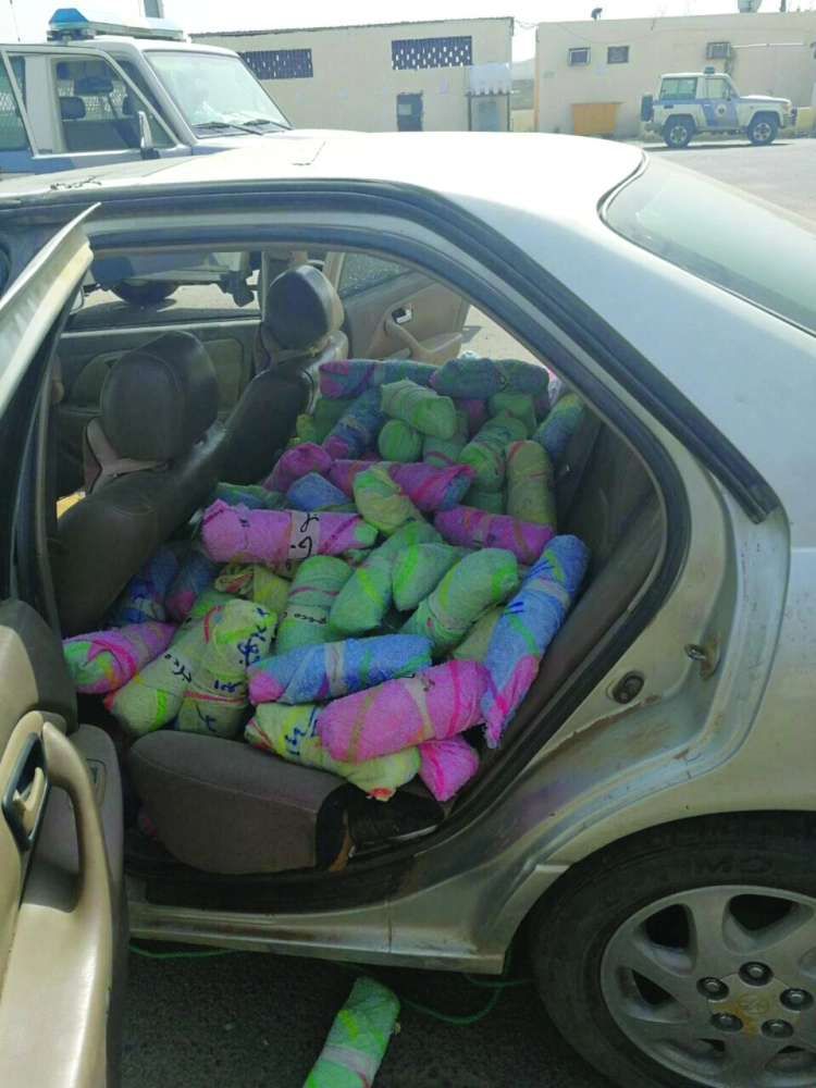 إحدى المركبات المسروقة المستخدمة في تهريب القات