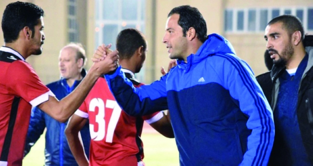 محمد المعالج مهنئا لاعبي المجزل                                          (مكة)