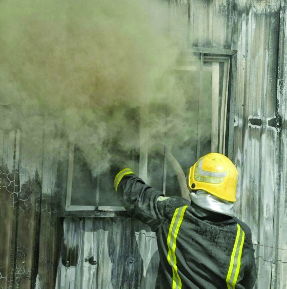 من الحريق الذي نشب في مستشفى حائل                       (مكة)