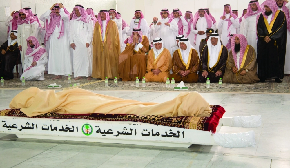 وقبل الصلاة على الفقيد (أنس الحارثي)