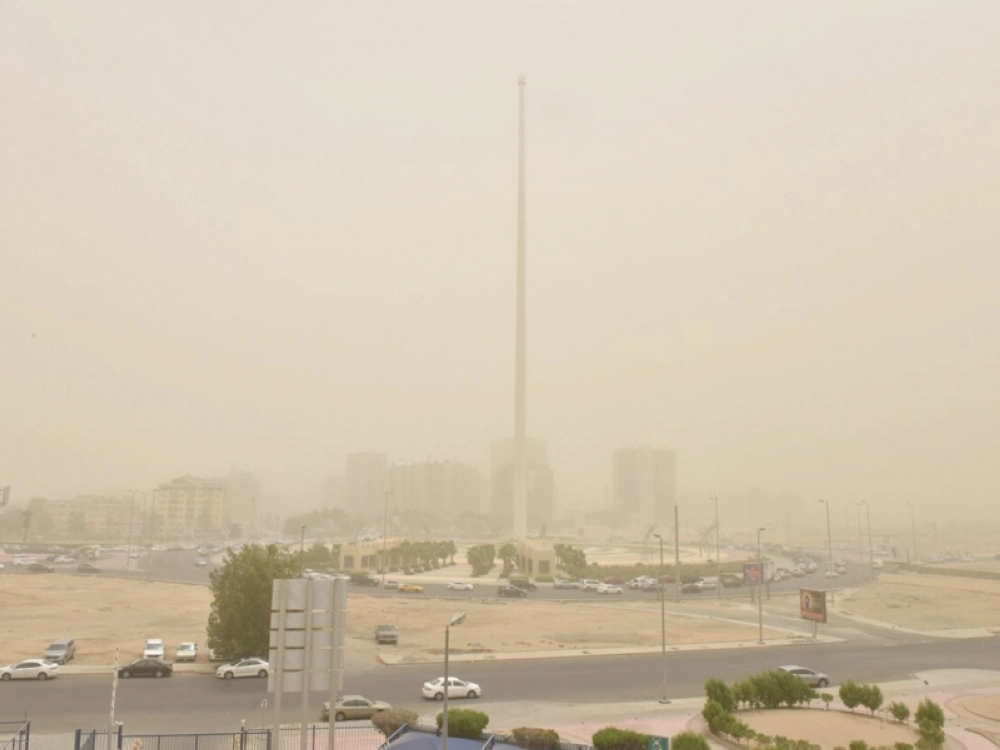 أجواء جدة كما بدت أمس                        (محمد يحيى)