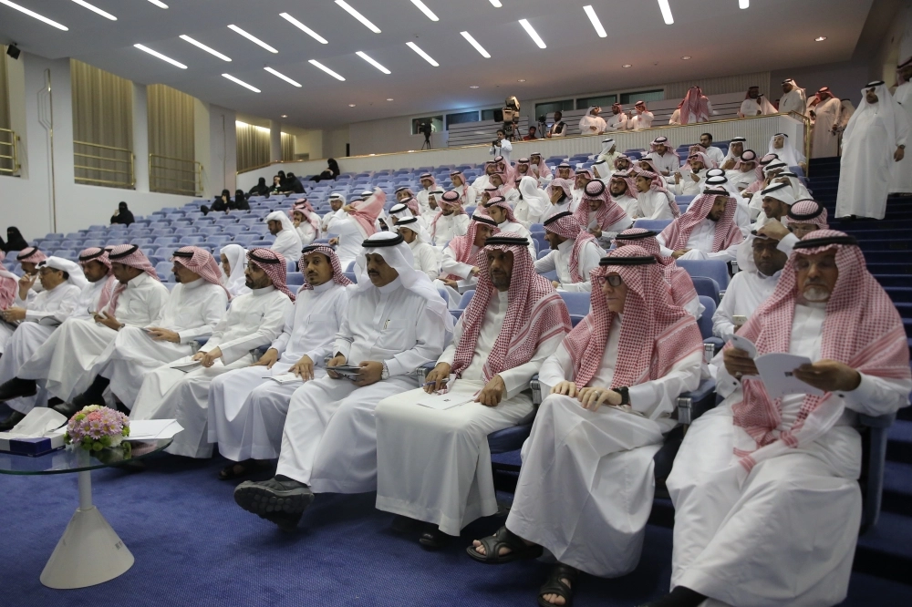 من الحضور (زياد الرزيزاء)