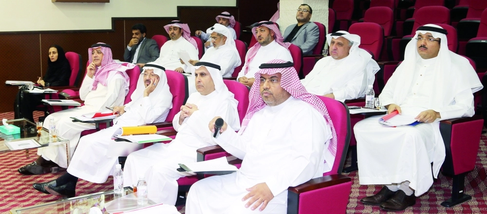 صالح الحربي ممثل صندوق التعليم العالي أثناء مداخلته