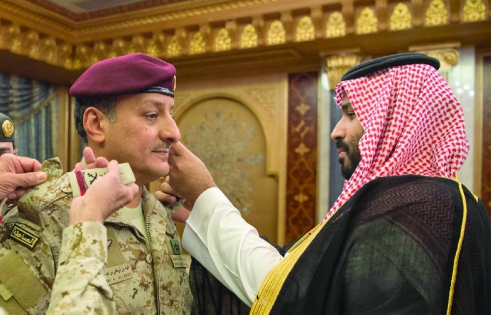 الأمير محمد بن سلمان يقلد فهد بن تركي رتبة فريق  (واس)