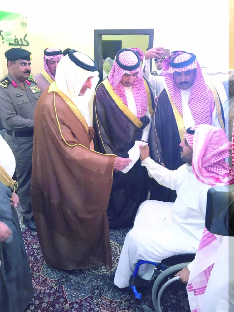 خالد الفيصل خلال الجولة 