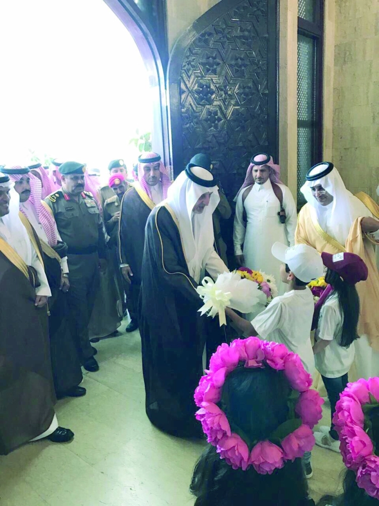 خالد الفيصل خلال الجولة 